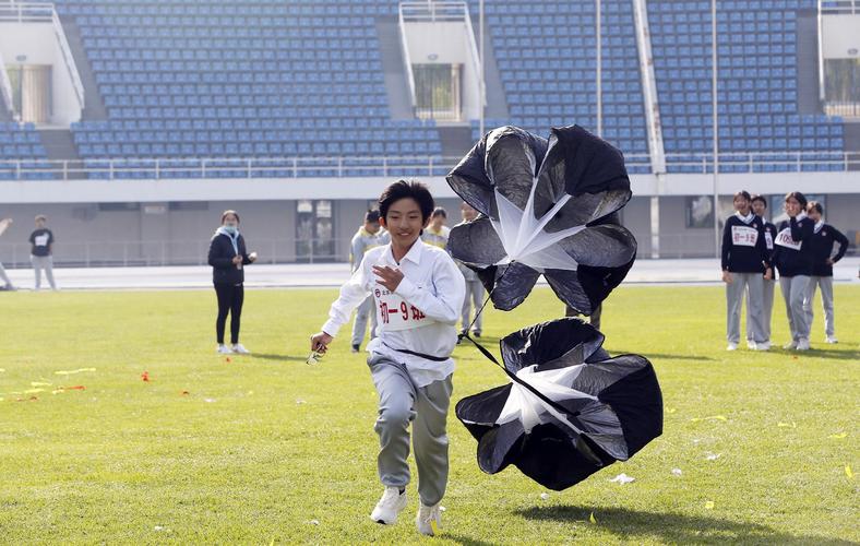 他多次在比